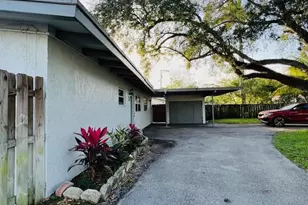 2401 Andros Ln, Fort Lauderdale, FL 33312 - Photo 8