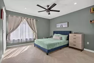 2300 NW 33rd St, Oakland Park, FL 33309 - Photo 10