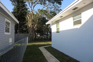 47 SE 12th St, Dania Beach, FL 33004 - Photo 18