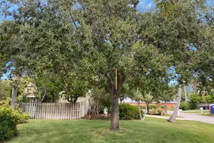1672 Thumb Point Dr, Fort Pierce, FL 34949 - Photo 24
