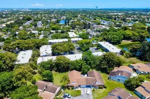 8630 Bridle Path Ct, Davie, FL 33328 - Photo 46