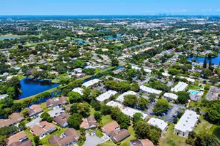 8630 Bridle Path Ct, Davie, FL 33328 - Photo 58