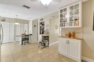 8630 Bridle Path Ct, Davie, FL 33328 - Photo 6
