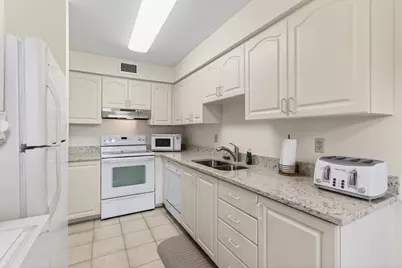 13682 Via Flora #A, Delray Beach, FL 33484 - Photo 10