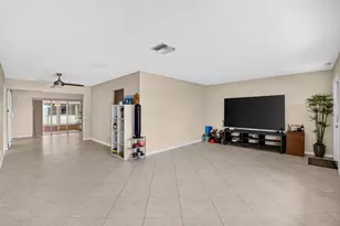 2116 SW 22nd Ct, Boynton Beach, FL 33426 - Photo 4