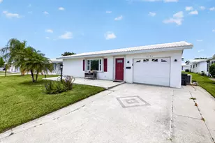 2116 SW 22nd Ct, Boynton Beach, FL 33426 - Photo 2