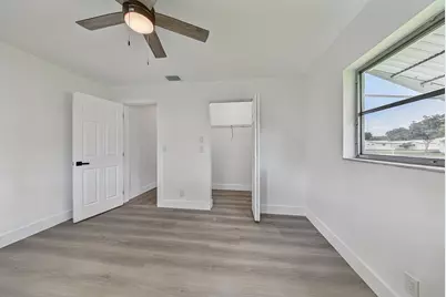 1190 NW 90th Avenue, Plantation, FL 33322 - Photo 12
