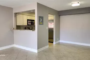 501 SE 8th St, Deerfield Beach, FL 33441 - Photo 6