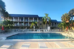 501 SE 8th St, Deerfield Beach, FL 33441 - Photo 16