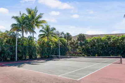 6521 Emerald Dunes Drive #206 + Garage, West Palm Beach, FL 33411 - Photo 18