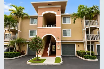 6521 Emerald Dunes Drive #206 + Garage, West Palm Beach, FL 33411 - Photo 2