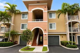 6521 Emerald Dunes Dr, West Palm Beach, FL 33411 - Photo 2
