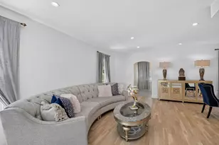 807 Ardmore Rd, West Palm Beach, FL 33401 - Photo 10