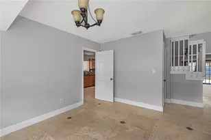 11551 SW 11th St, Pembroke Pines, FL 33025 - Photo 14