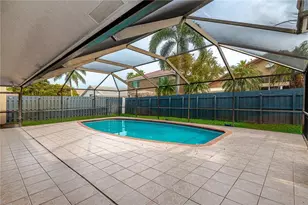 11551 SW 11th St, Pembroke Pines, FL 33025 - Photo 32