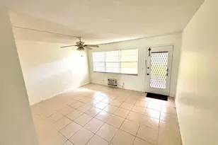 13350 SW 1st St, Pembroke Pines, FL 33027 - Photo 2