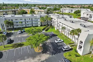 8510 Sunrise Lakes Blvd, Sunrise, FL 33322 - Photo 18