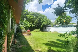 425 NE 29th St, Boca Raton, FL 33431 - Photo 12