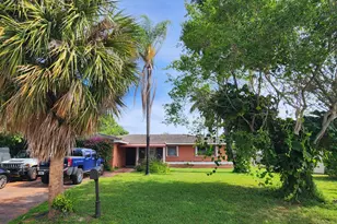 425 NE 29th St, Boca Raton, FL 33431 - Photo 14