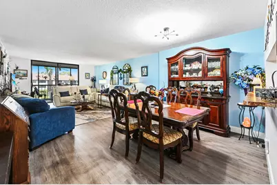 4725 Lucerne Lakes Boulevard E #202, Lake Worth, FL 33467 - Photo 8