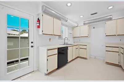 6151 Riverwalk Lane #Unit 8, Jupiter, FL 33458 - Photo 12