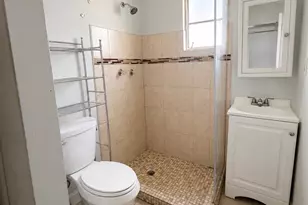 1735 Jackson St, Hollywood, FL 33020 - Photo 6