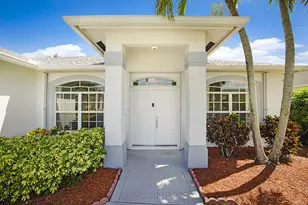1422 Fairway Cir, Greenacres, FL 33413 - Photo 4