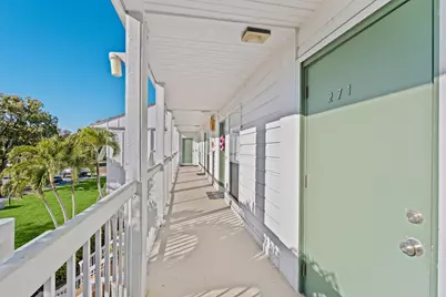 271 Cypress Point Drive, Palm Beach Gardens, FL 33418 - Photo 8