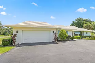 4 Country Club Cir, Village of Golf, FL 33436 - Photo 32