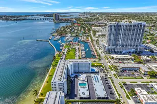301 Lake Shore Dr, Lake Park, FL 33403 - Photo 40