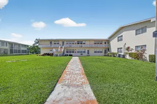 43 Easthampton B, West Palm Beach, FL 33417 - Photo 2