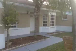 22258 SW 98th Pl, Cutler Bay, FL 33190 - Photo 1