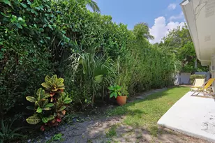 112 Sandal Ln, Palm Beach Shores, FL 33404 - Photo 14