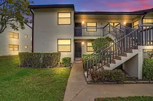 7674 Tahiti Ln, Lake Worth, FL 33467 - Photo 2