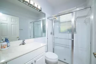 10052 Diamond Lake Dr, Boynton Beach, FL 33437 - Photo 14