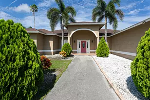 173 S Greenstar Ave, Pahokee, FL 33476 - Photo 2