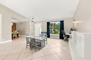 10666 NW 2nd Pl, Coral Springs, FL 33071 - Photo 6