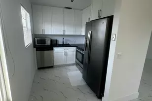 165 Brighton D, Boca Raton, FL 33434 - Photo 2