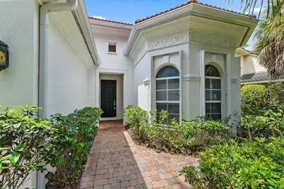 1071 Vintner Boulevard, Palm Beach Gardens, FL 33410 - Photo 4