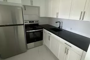 205 Mansfield Way E, Boca Raton, FL 33434 - Photo 2