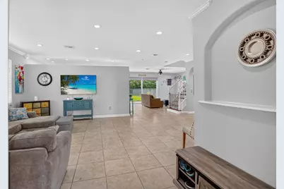 9135 Dupont Place, Wellington, FL 33414 - Photo 8
