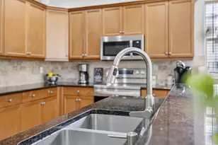 9135 Dupont Pl, Wellington, FL 33414 - Photo 14