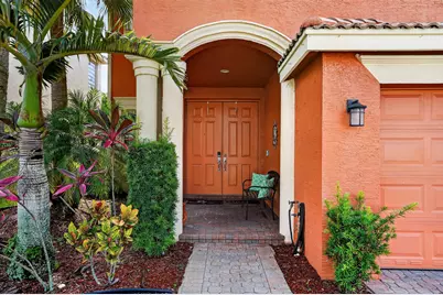 9135 Dupont Place, Wellington, FL 33414 - Photo 2