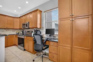 9135 Dupont Pl, Wellington, FL 33414 - Photo 16
