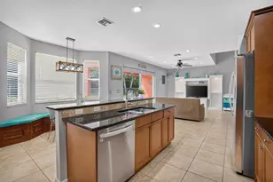 9135 Dupont Pl, Wellington, FL 33414 - Photo 22