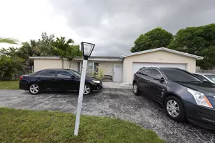 3132 NW 39th Ct, Lauderdale Lakes, FL 33309 - Photo 2