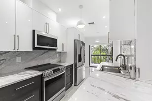 11311 Pond View Dr, Wellington, FL 33414 - Photo 4