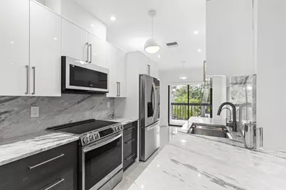 11311 Pond View Drive #C203, Wellington, FL 33414 - Photo 8