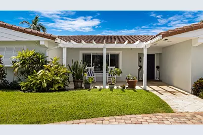2750 NE 8th Court, Pompano Beach, FL 33062 - Photo 4