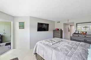 3590 Via Poinciana, Lake Worth, FL 33467 - Photo 6